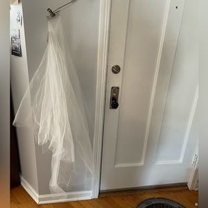 David’s bridal 2 tier circle cut ivory wedding veil nwt